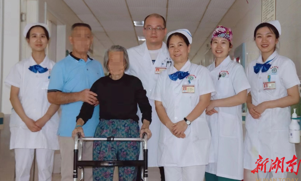 永州108岁老人摔倒骨折,这家医院突破手术“禁区” 永州108岁老人摔倒骨折,这家医院突破手术“禁区”